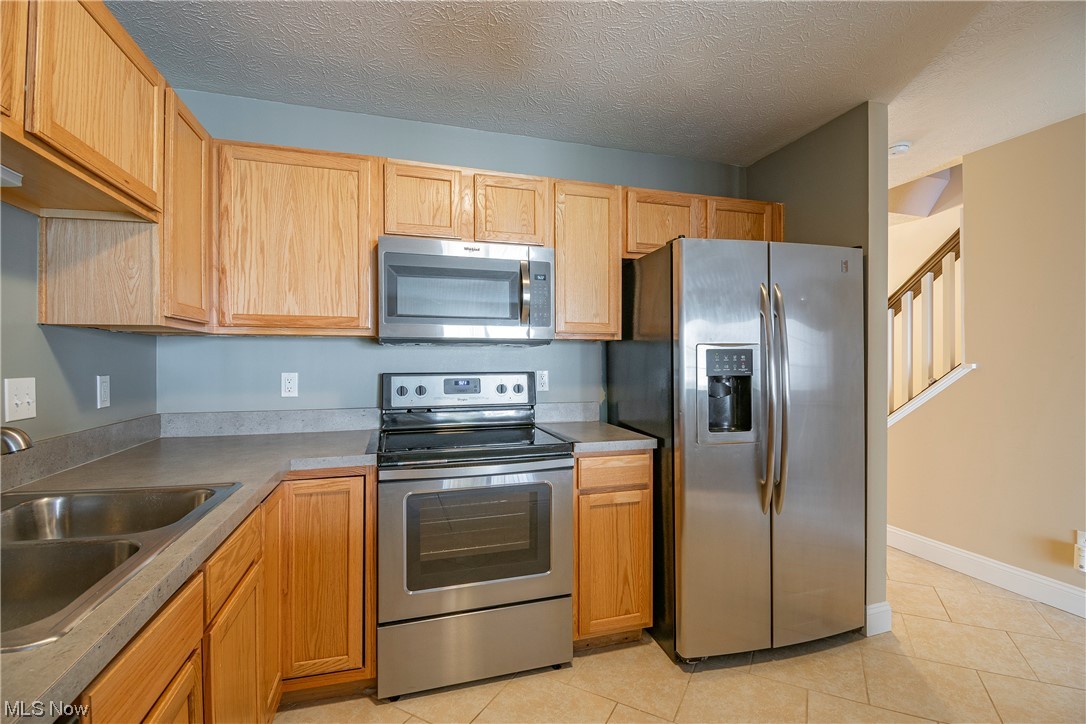 Vantage Point Twnhms Ph 09 - Residential