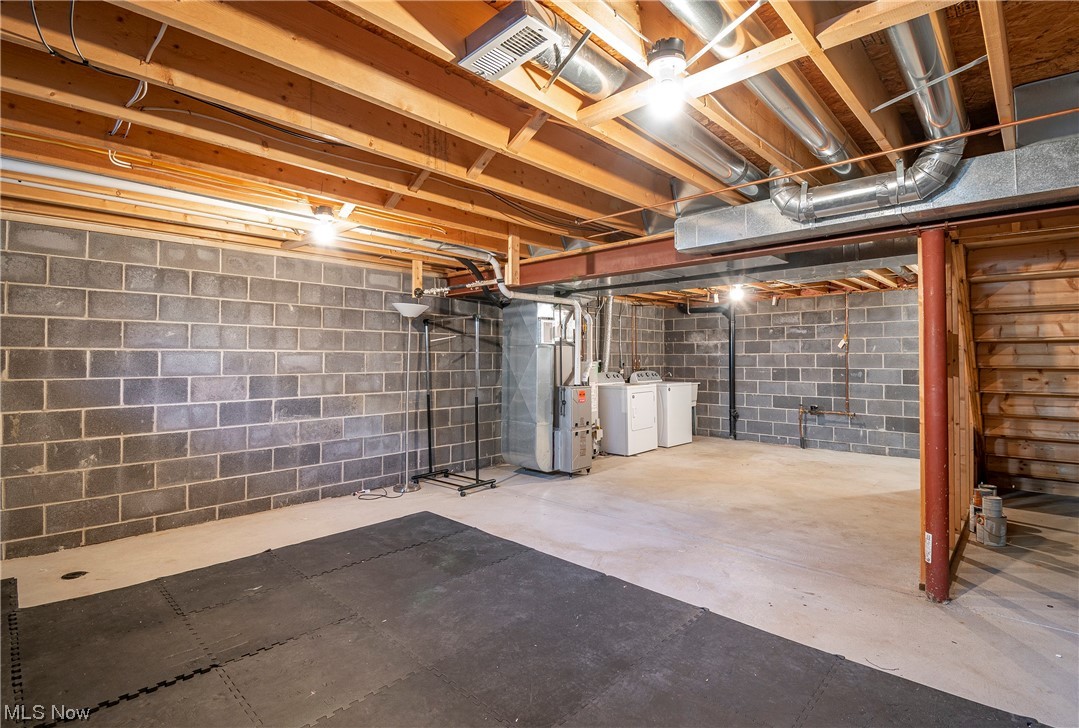 Vantage Point Twnhms Ph 09 - Residential