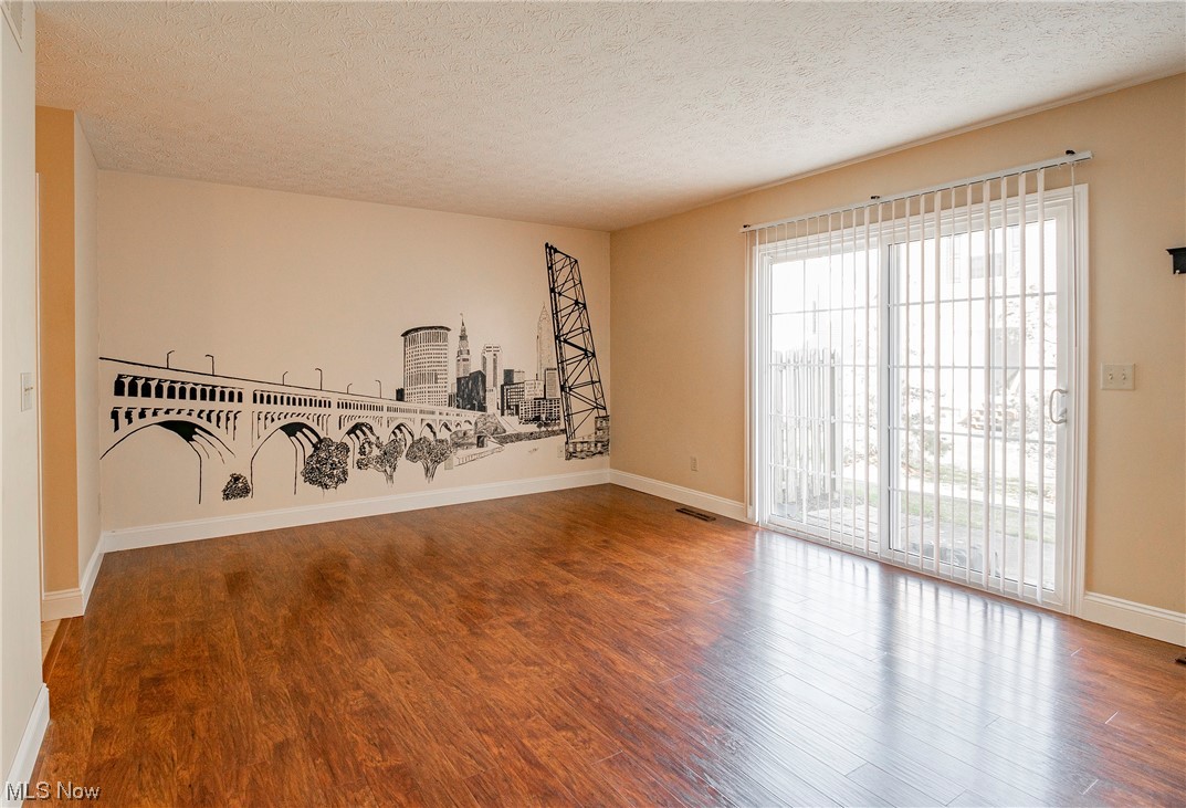 Vantage Point Twnhms Ph 09 - Residential