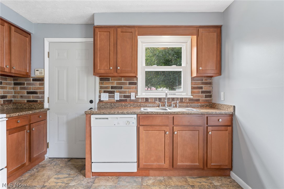 Home Crest - Residential