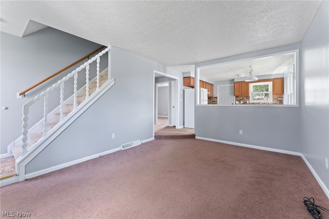 Home Crest - Residential