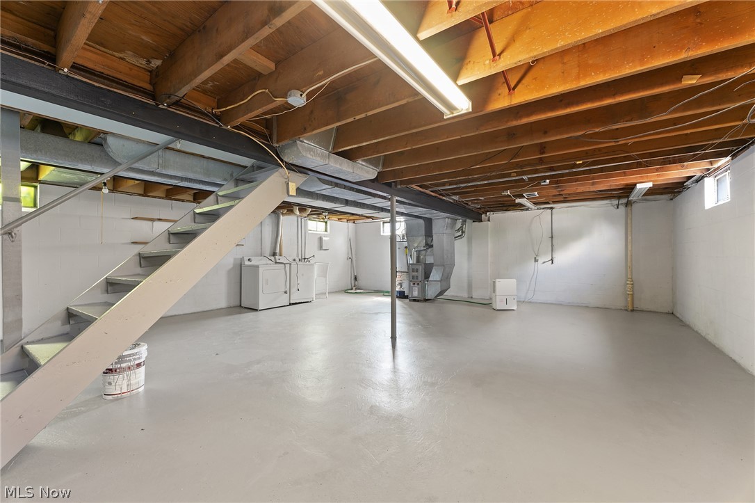 Home Crest - Residential