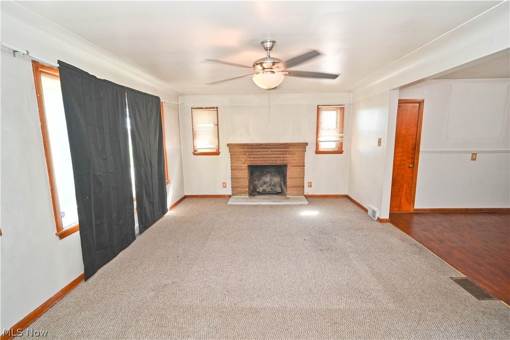 Photo of 11 Brookline Avenue, Youngstown, OH 44505 (MLS # 5204089)