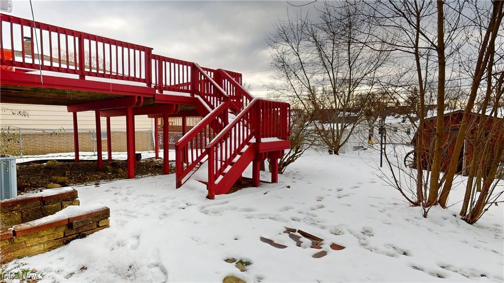 Photo of 15712 Mendota Avenue, Maple Heights, OH 44137 (MLS # 5178098)