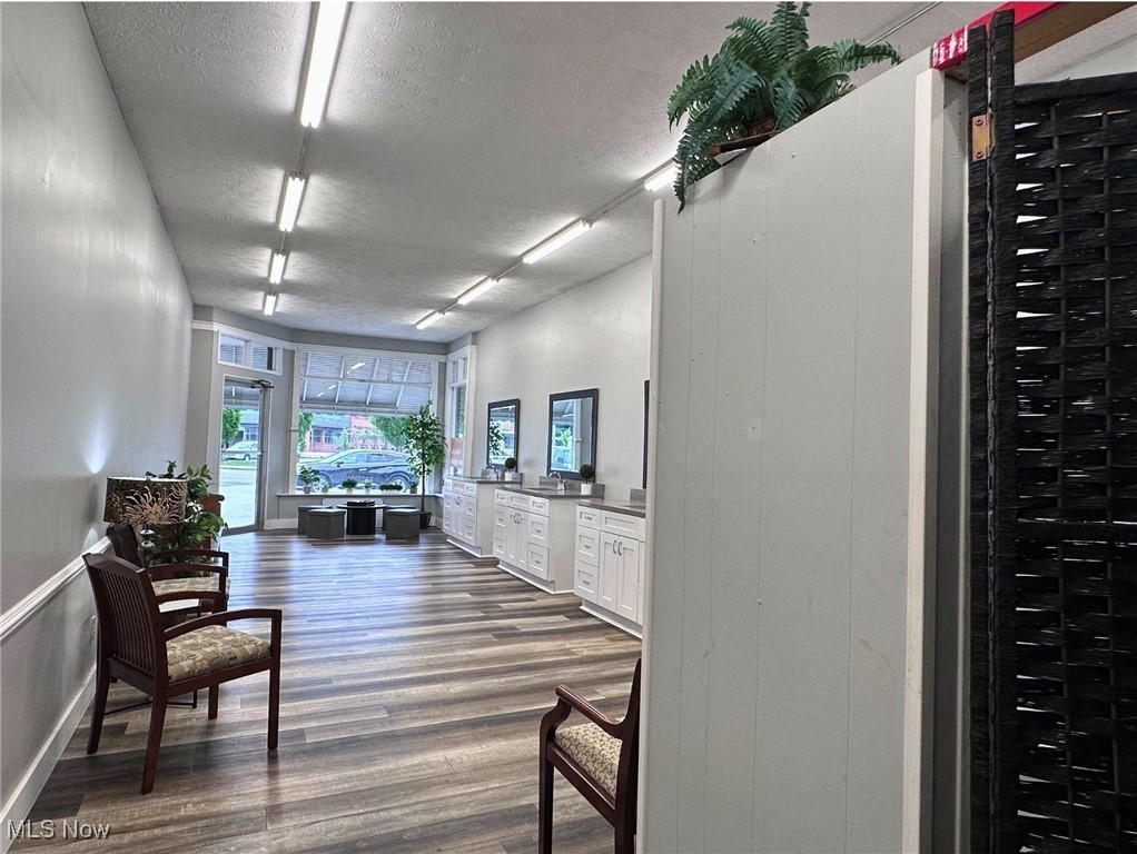 Mentor Manor - Commercial Lease