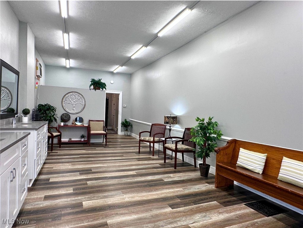 Mentor Manor - Commercial Lease