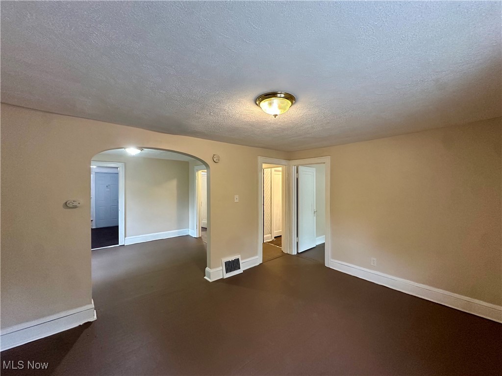 Blue Pond - Residential Lease