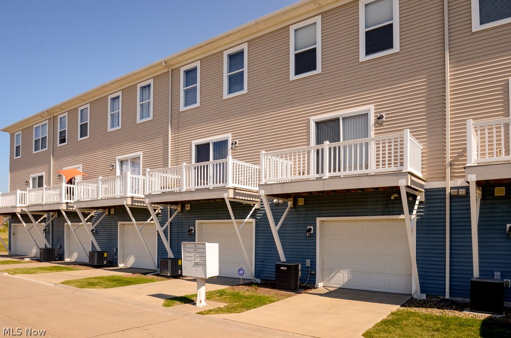 Harbor Walk/Black River Ph - Residential