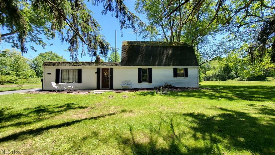 Look at this 3 bedroom, 1 bathroom Ranch home on 3 acres in Canfield school district close to Metro Parks walking trails. Features include 1st-floor laundry, kitchen with stainless steel appliances, living room with fireplace, 40 x24 tandem garage, and a 16 x 14 utility shed.