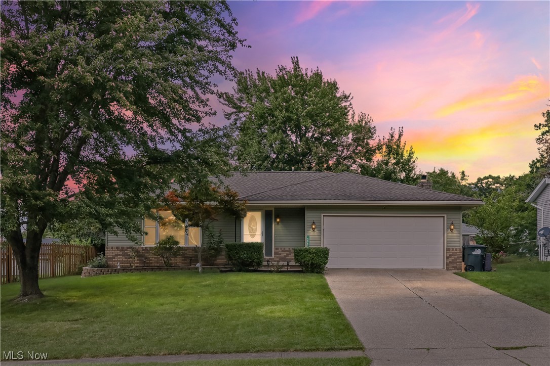 Step into this inviting Brunswick home offering 3 bedrooms, 3 full bathrooms, plus a versatile bonus bedroom in the finished basement. The layout provides a warm and functional flow for everyday living, while the finished basement offers extra space for a guest suite, office, or recreation room.
Outside, you’ll love the curb appeal and walkable neighborhood with sidewalks throughout. The community pool is just steps away, making summer days even more enjoyable. Conveniently located near schools, shopping, and parks, this home blends comfort, community, and convenience — the perfect place to call home!