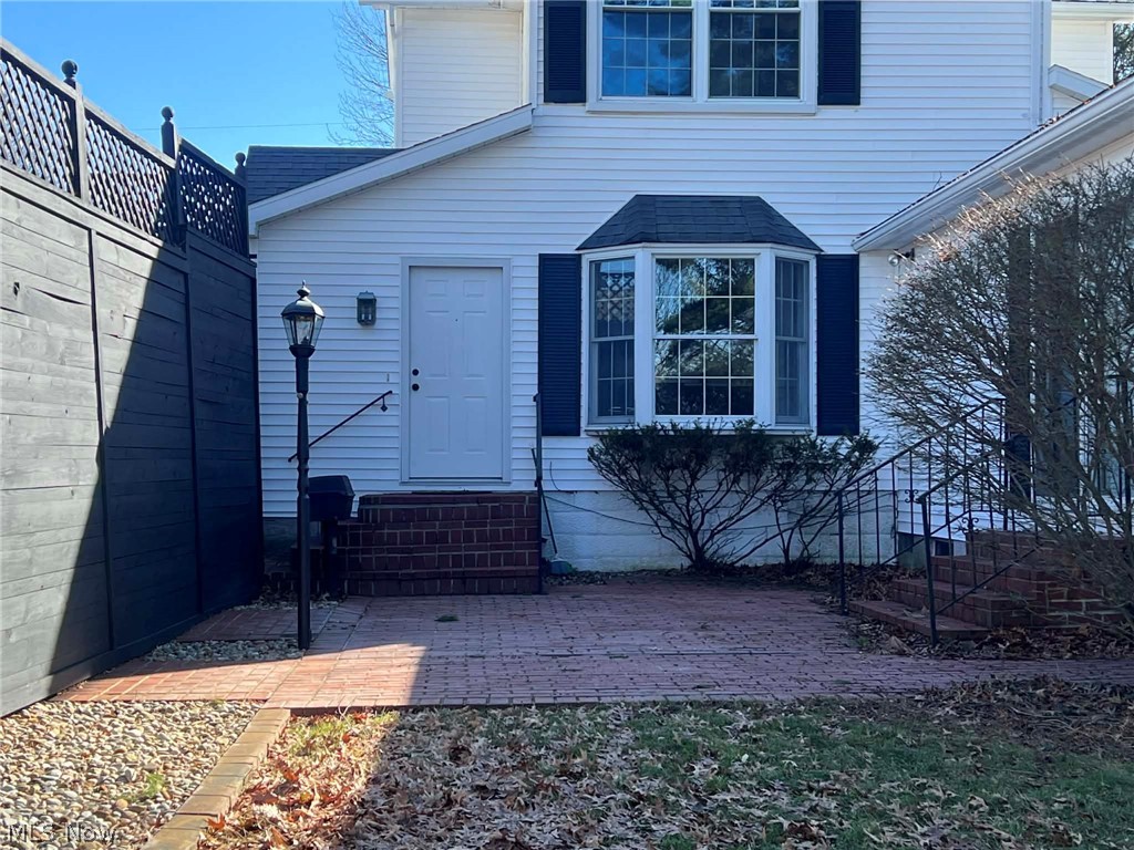 Waltons Add 03 - Residential