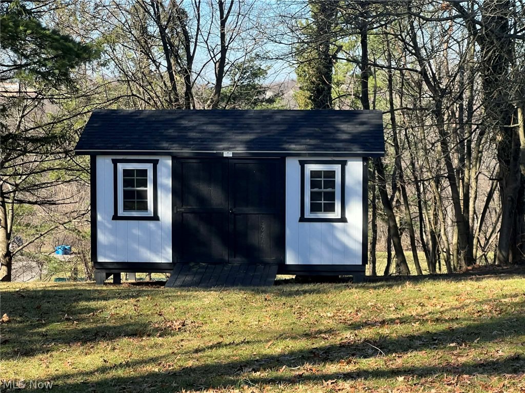 Waltons Add 03 - Residential