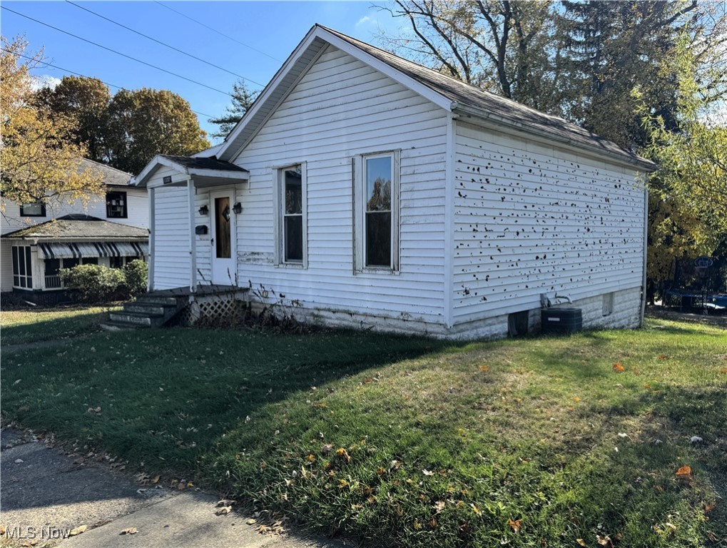 1332 Playford Avenue, Zanesville, Ohio image 2