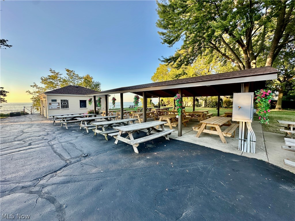 Utopia Beach - Residential