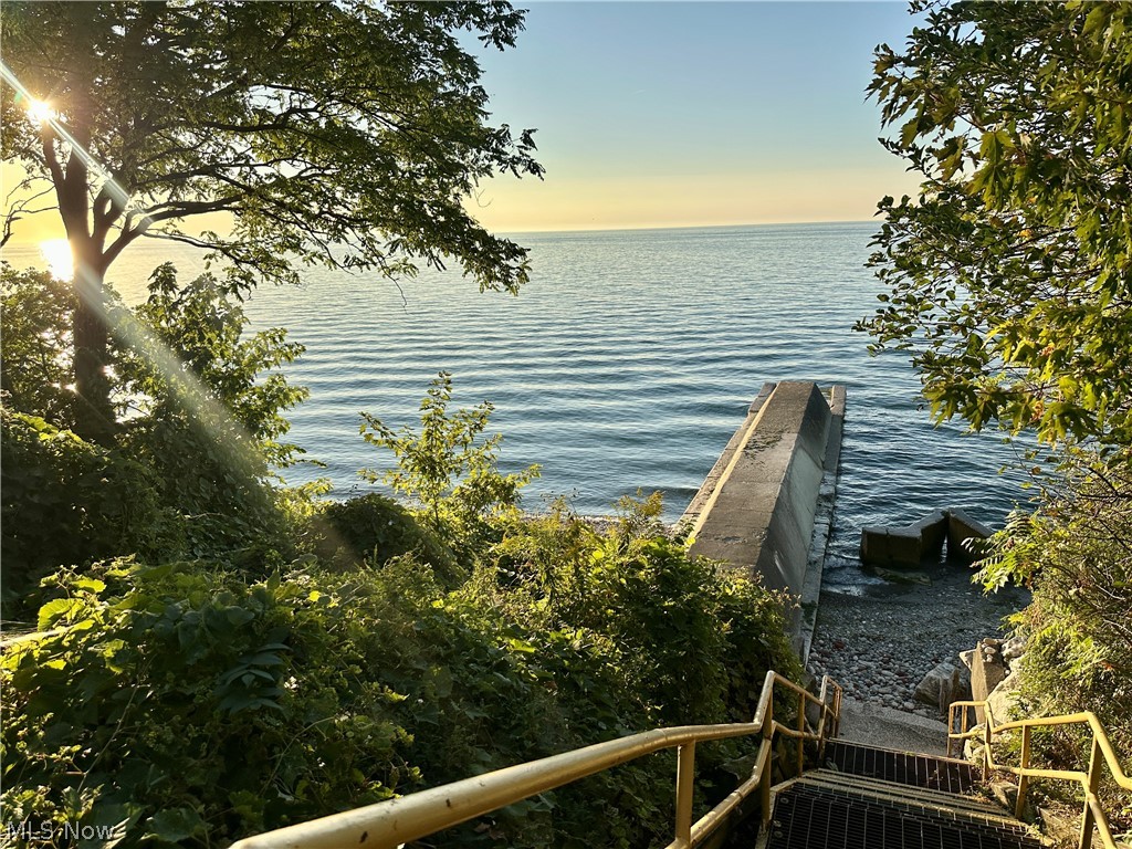 Utopia Beach - Residential