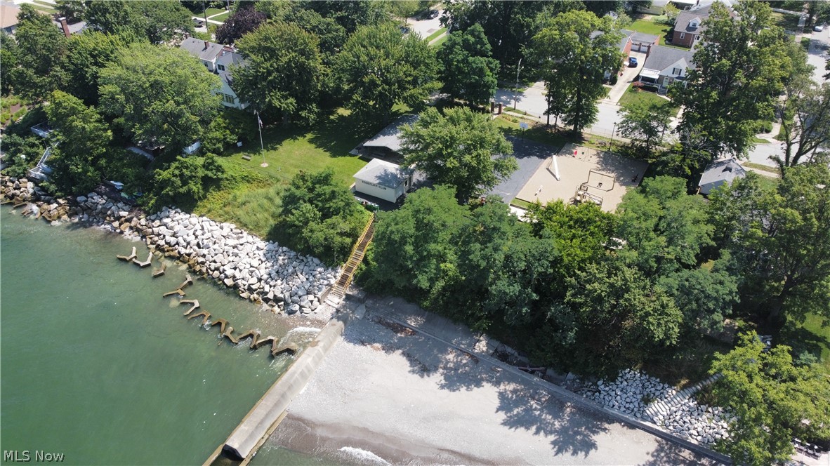 Utopia Beach - Residential