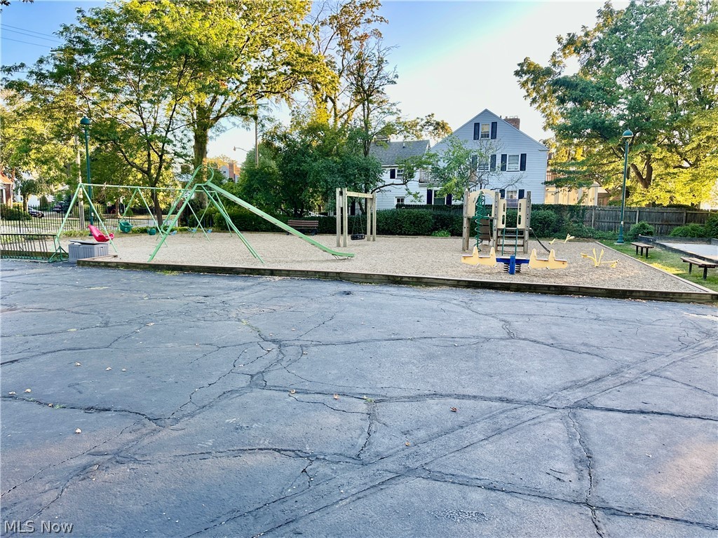 Utopia Beach - Residential