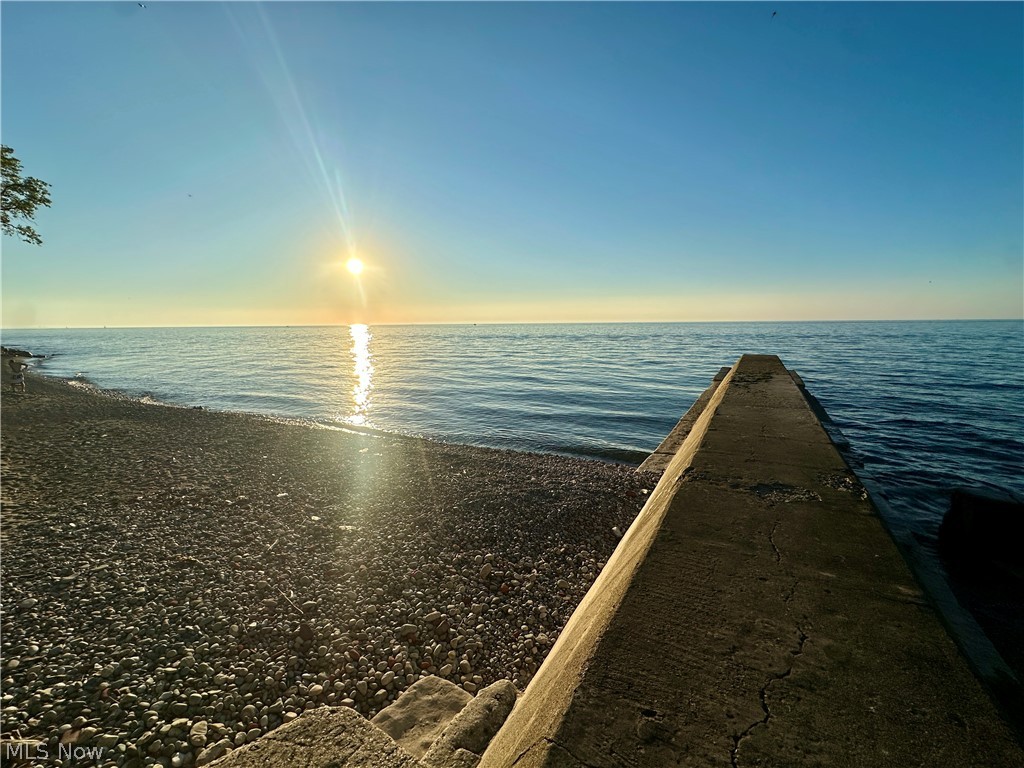 Utopia Beach - Residential