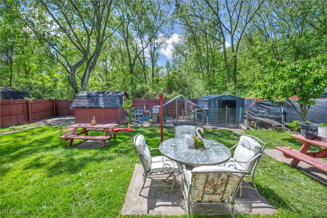 2212 Randall Street, Lorain, Ohio image 9