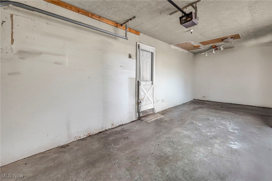 2212 Randall Street, Lorain, Ohio image 17