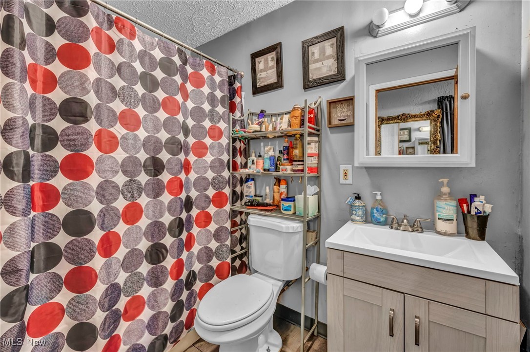 2212 Randall Street, Lorain, Ohio image 30