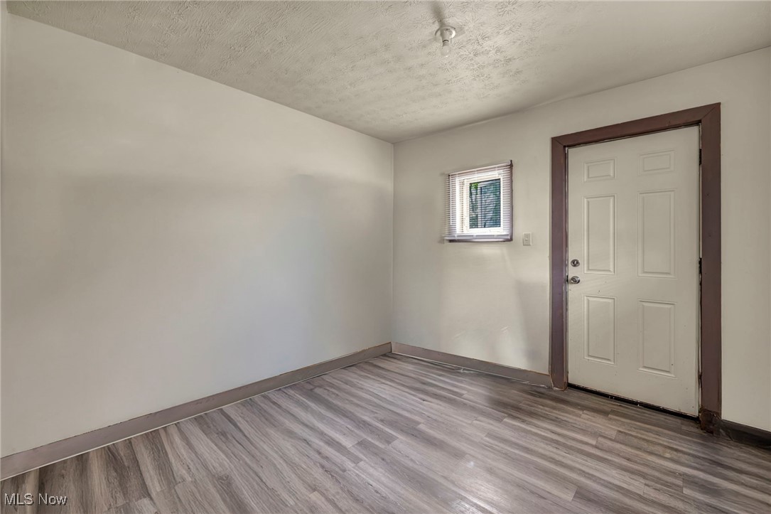 2212 Randall Street, Lorain, Ohio image 18