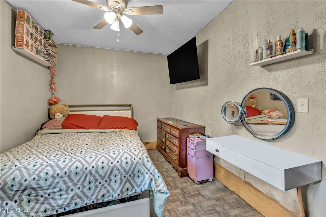 2212 Randall Street, Lorain, Ohio image 35