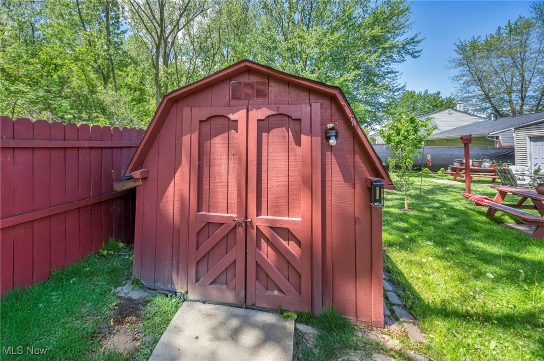 2212 Randall Street, Lorain, Ohio image 11