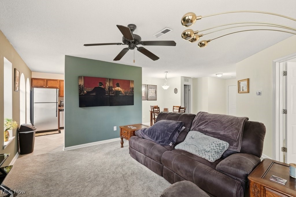 Fox Hollow/Woodhawk Condo - Residential