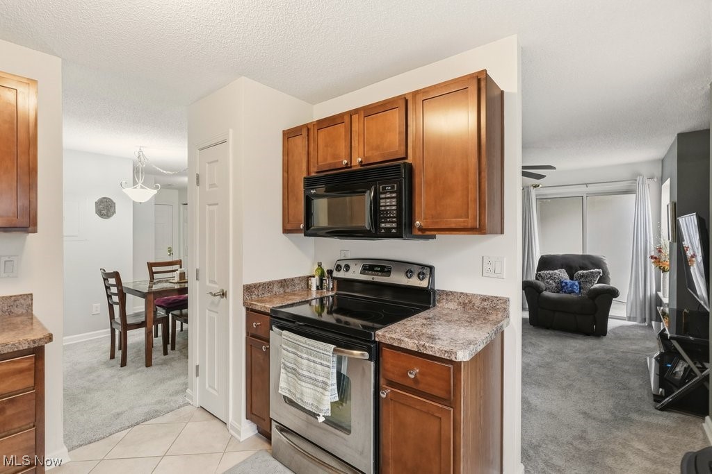 Fox Hollow/Woodhawk Condo - Residential