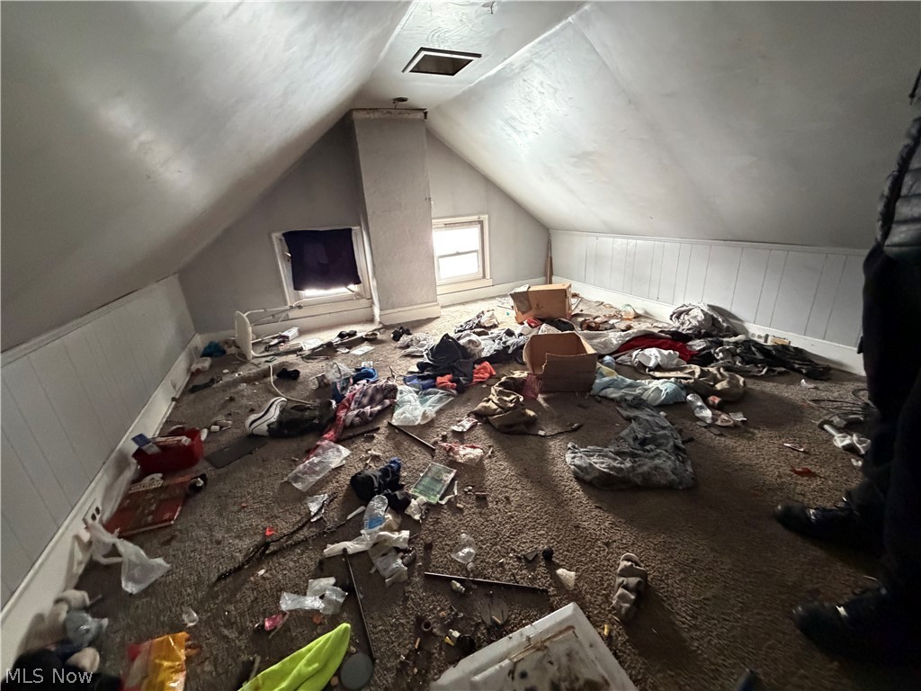 James M Hoyts - Residential