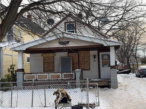 7411 Elton Avenue Cleveland OH 44102