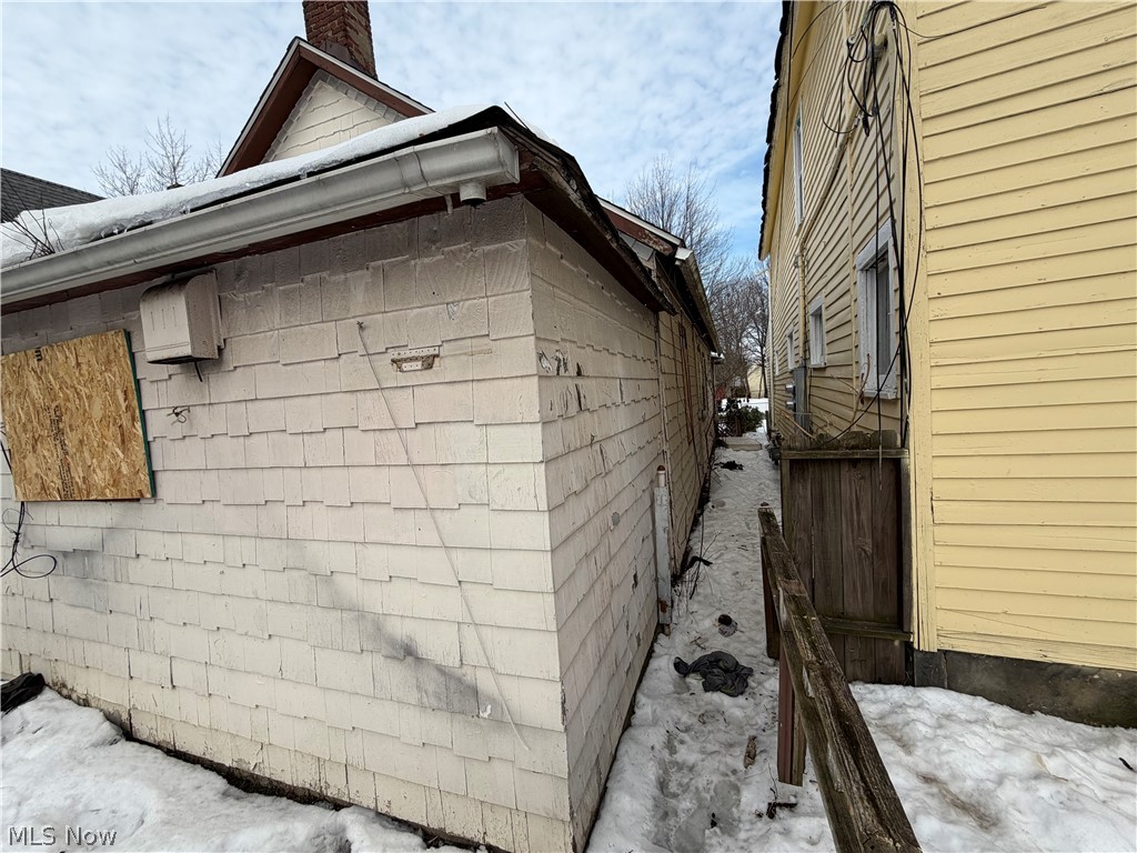 James M Hoyts - Residential