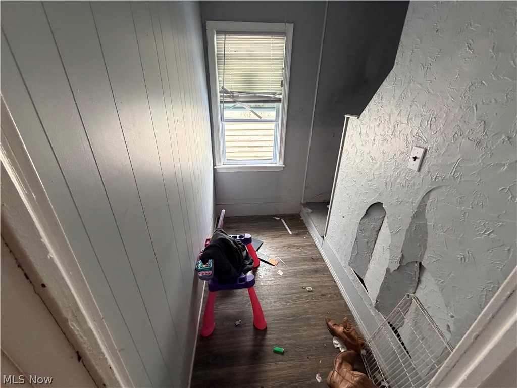 James M Hoyts - Residential