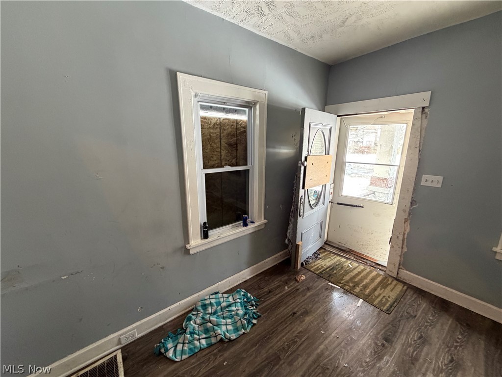 James M Hoyts - Residential