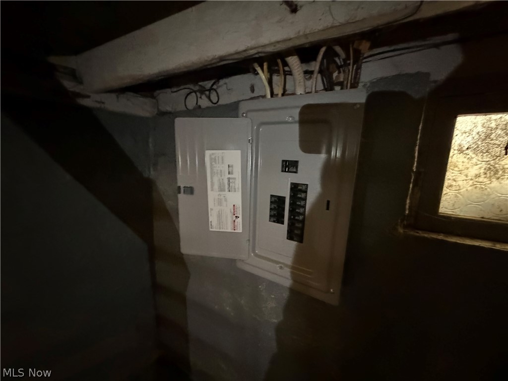 James M Hoyts - Residential