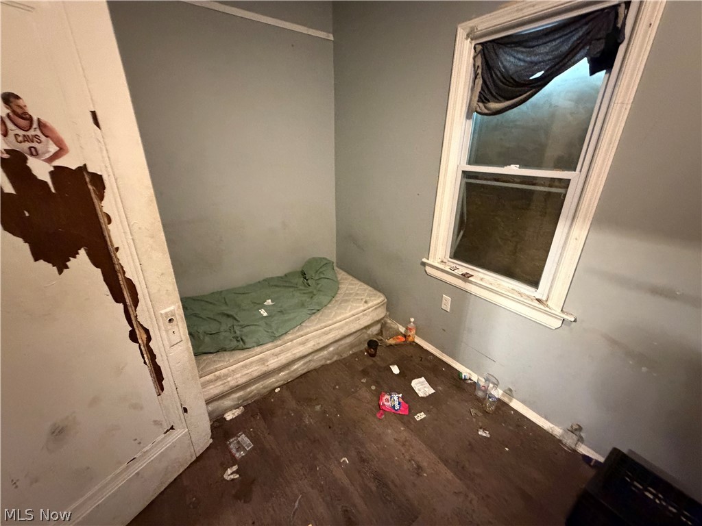 James M Hoyts - Residential