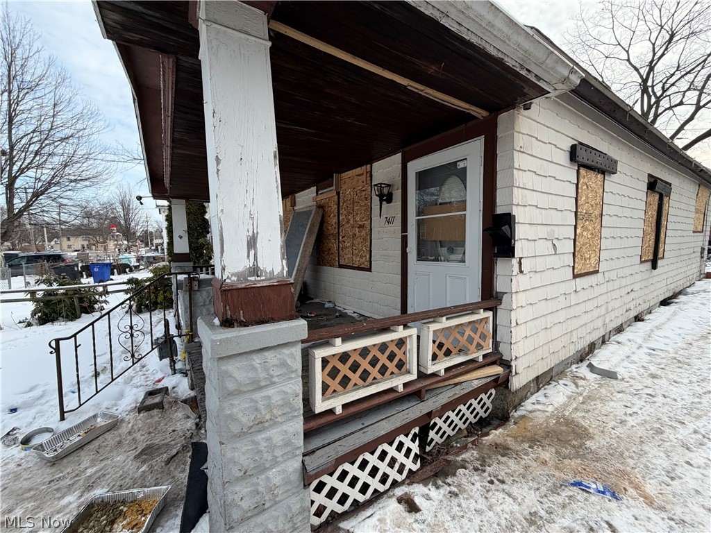 James M Hoyts - Residential