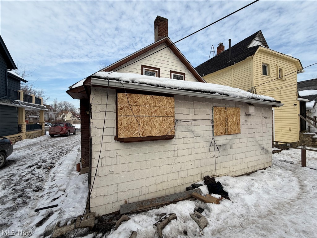 James M Hoyts - Residential