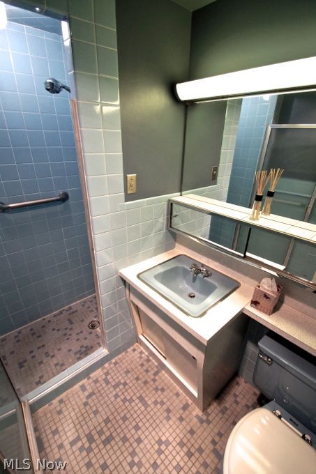 Marine Towers East Condo - Residential