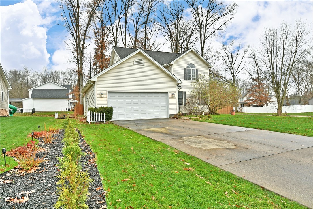 6415 Meander Glen Drive, Austintown, Ohio image 1