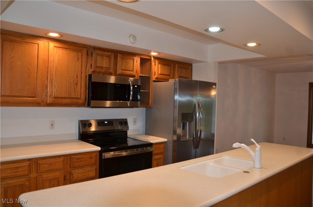 Greystone Condominium - Residential Lease