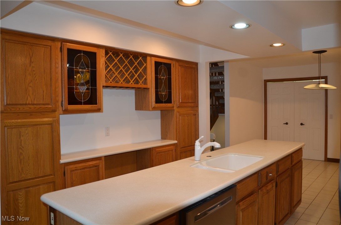 Greystone Condominium - Residential Lease