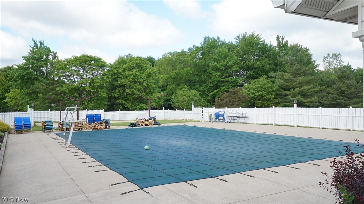 Devon Pond - Residential