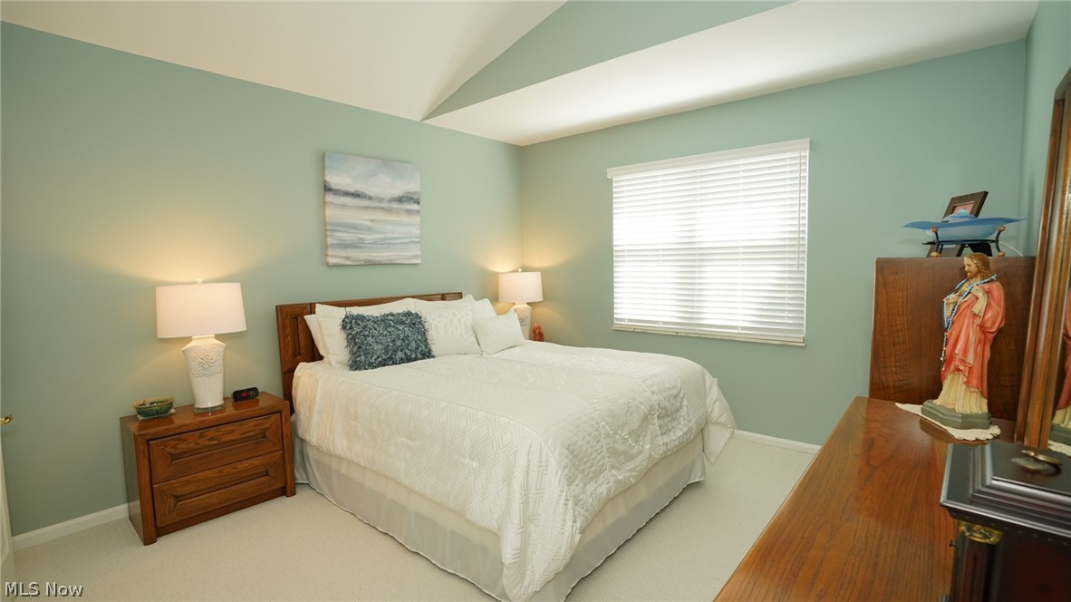 Devon Pond - Residential