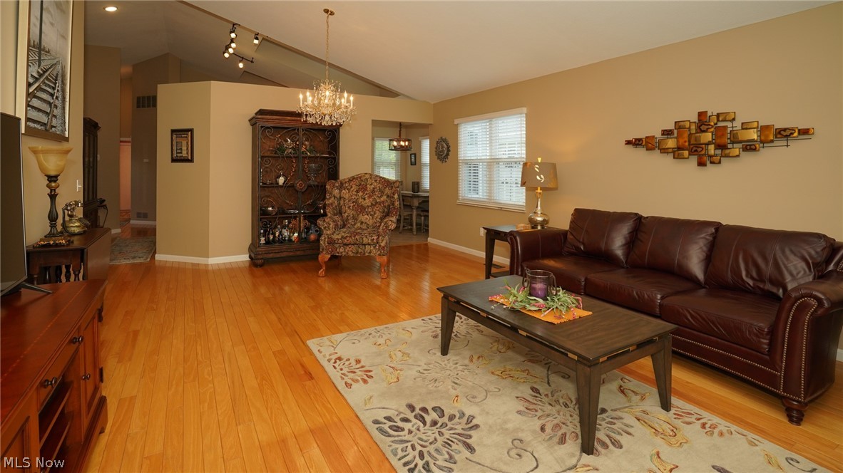 Devon Pond - Residential