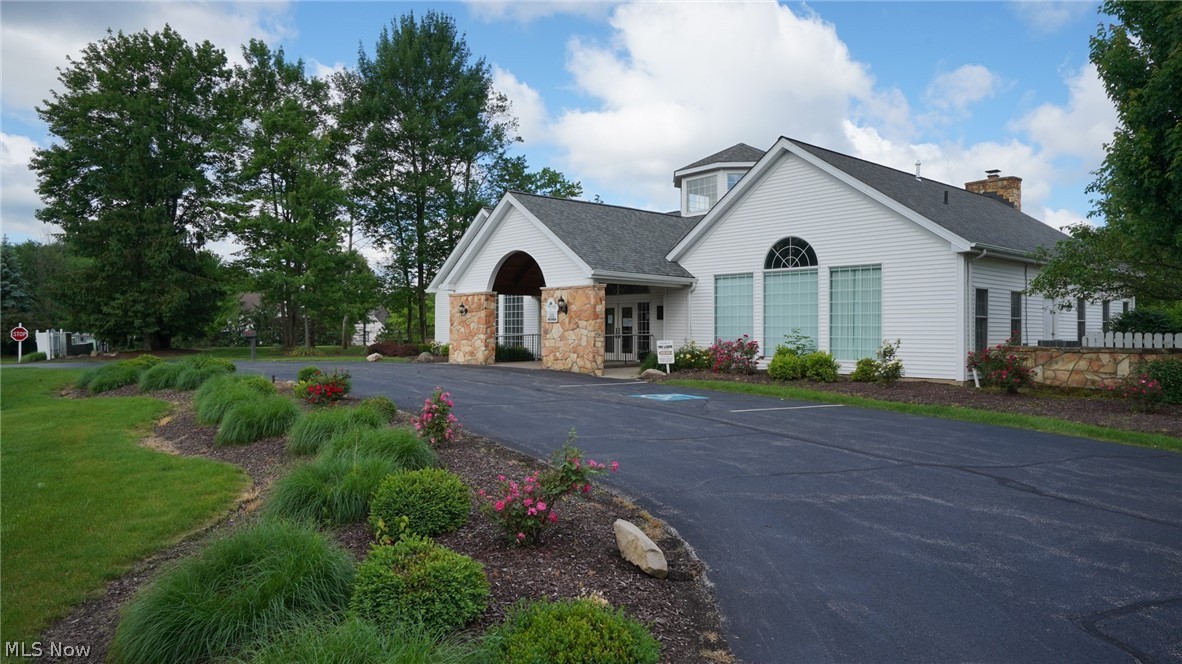 Devon Pond - Residential