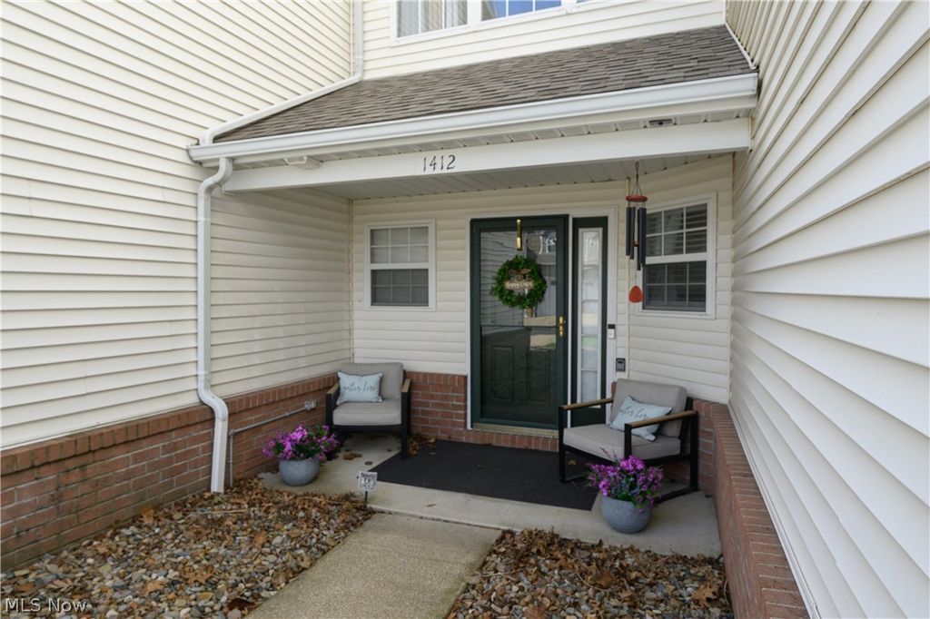 Photo of 1412 Camden Ridge Boulevard, Akron, OH 44312 (MLS # 5196316)