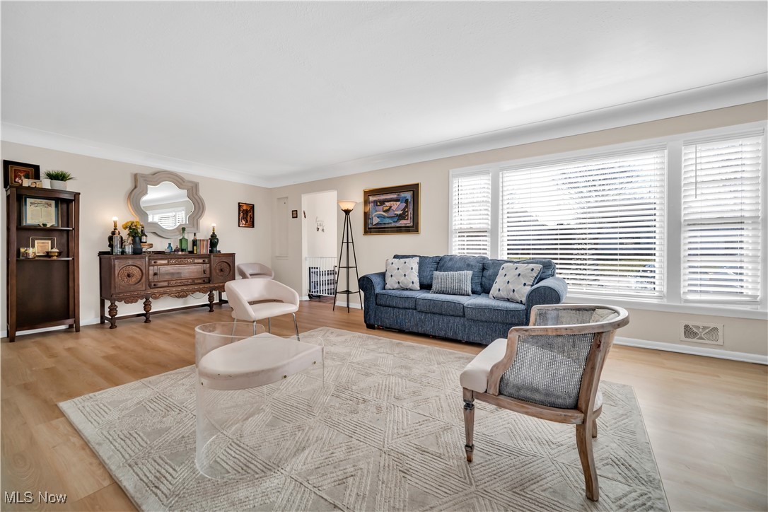 23807 Edgehill Drive, Beachwood, Ohio image 8