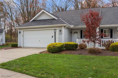 30621 Iris Court, North Olmsted, OH 44070 - #: 5172727